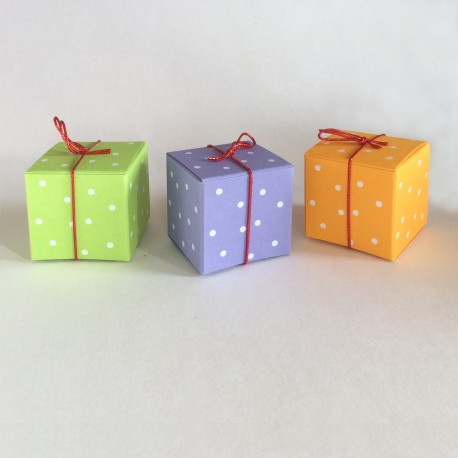 Geschenkschachtel Würfel, 4x4 cm, white pearls, 3 Farben