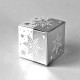 Geschenkschachtel Würfel 4x4 cm-Eiskristall weiß-silber